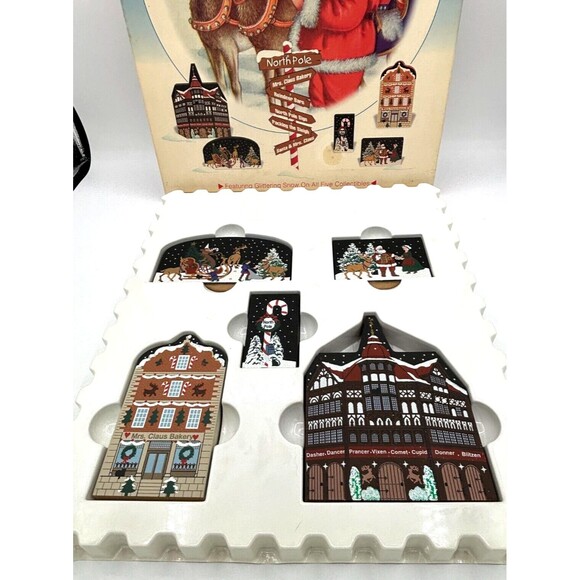 The Cats Meow Village North Pole Collection Wooden Shelf Sitter Complete Set - Picture 6 of 16